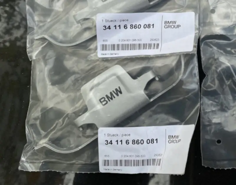 Dernière Chance RESSORT DE MAINTIEN LOGO BMW plaquettes de freins pour BMW Série 1 F20 F21